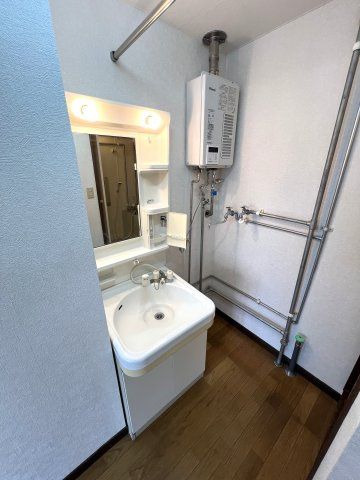 フォーエバーの洗面所