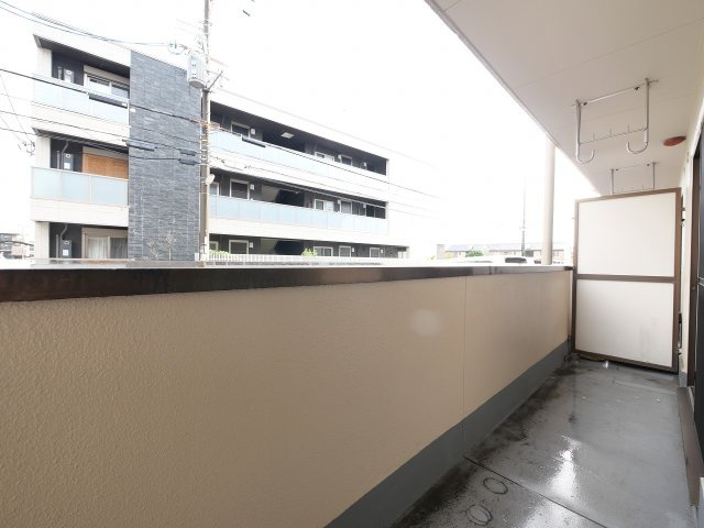 グレースマンションくまきのバルコニー|陽当たり良好なバルコニーです