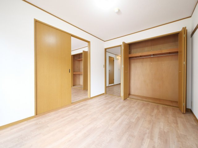 グレースマンションくまきの寝室|落ち着いて過ごせるお部屋なので、寝室にいかがでしょうか