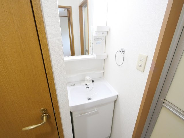 グレースマンションくまきの洗面所|使いやすい洗面台です