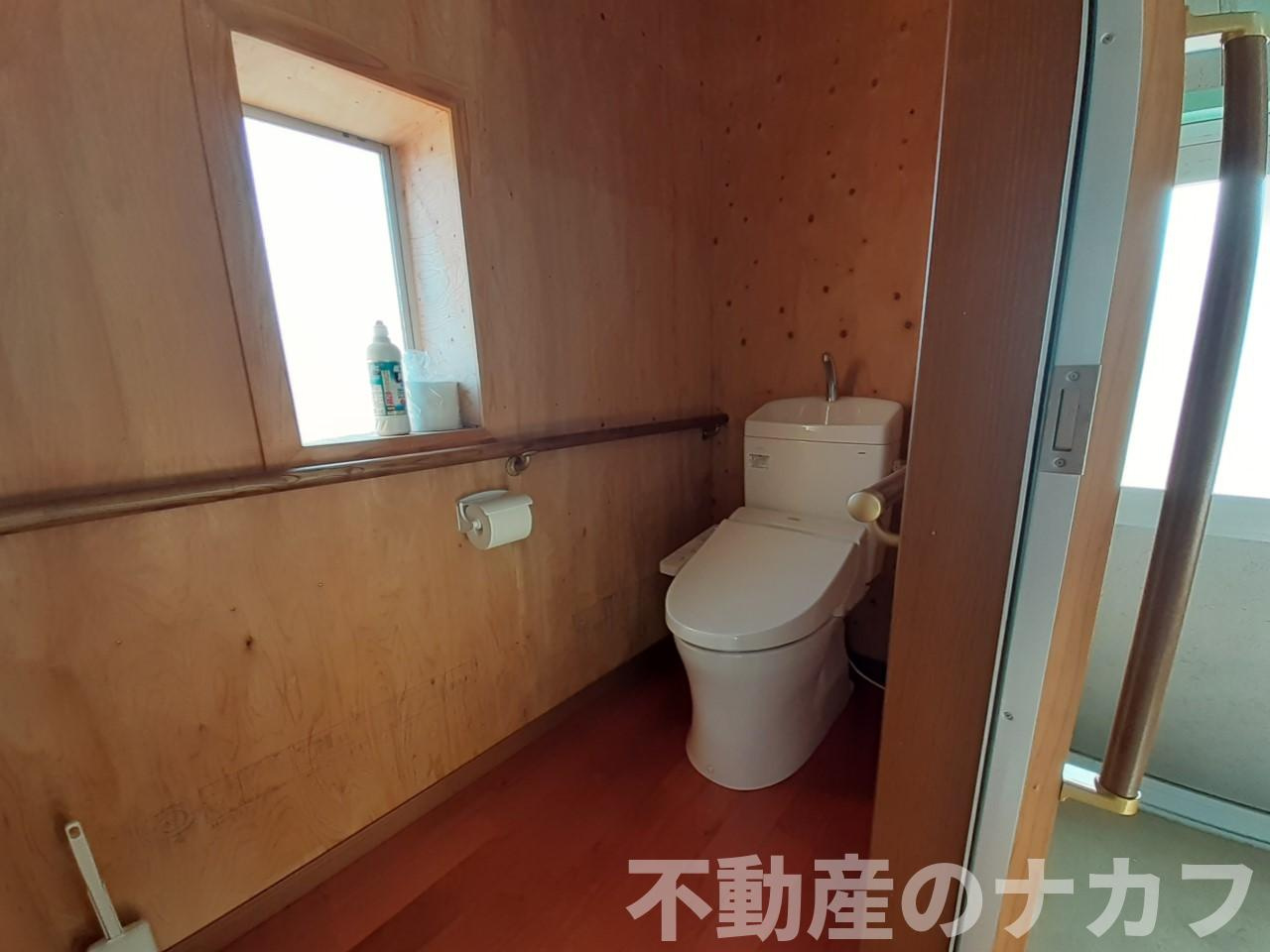 富合町Ｍ倉庫のトイレ