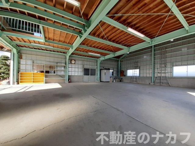 富合町Ｍ倉庫の内装