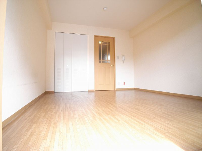 【洋室】 | ラフィネシャンブル