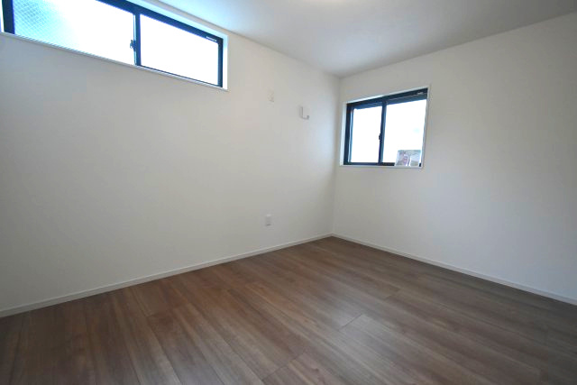 上荻3丁目・新築戸建・1号棟の洋室