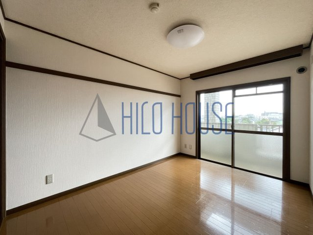 山崎第6ビルの寝室