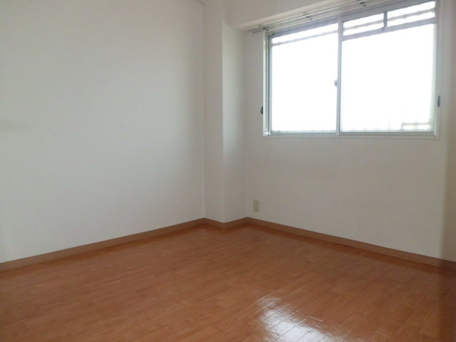 芦屋三木マンションの居間・リビング