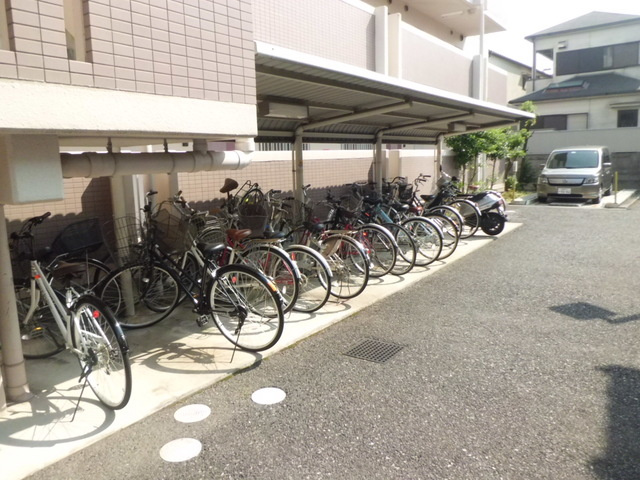 芦屋三木マンションの駐車場