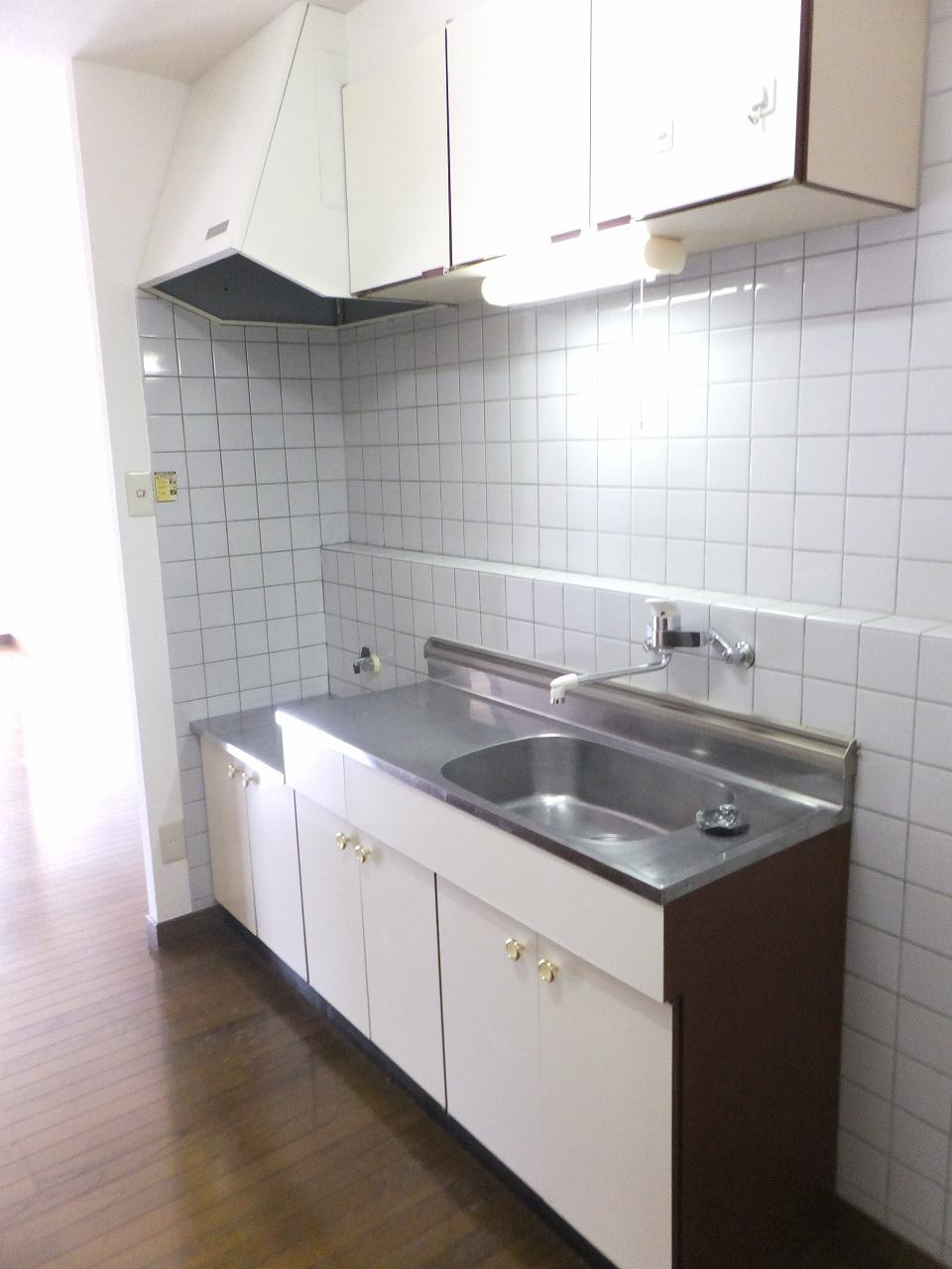 熊本市北区弓削６丁目のアパートのキッチン