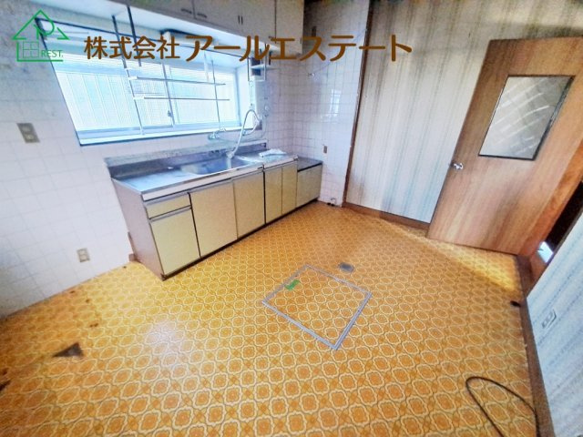 姫路市御立西3丁目　　中古戸建の居間・リビング