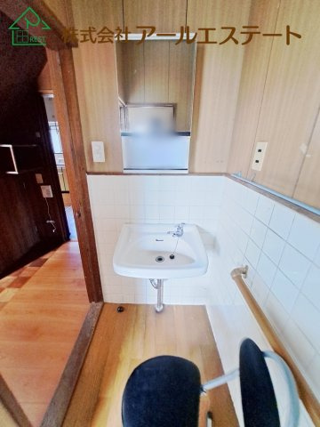 姫路市御立西3丁目　　中古戸建の独立洗面台