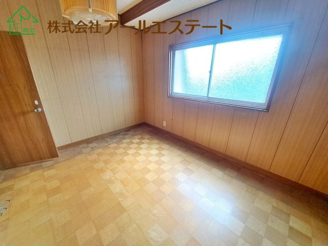 姫路市御立西3丁目　　中古戸建の洋室
