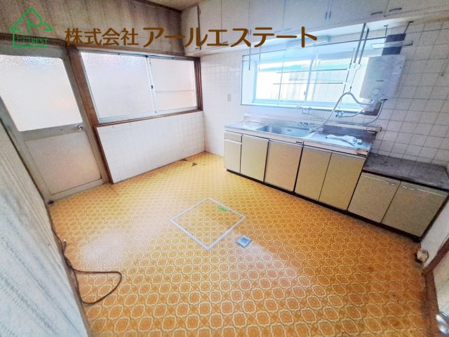 姫路市御立西3丁目　　中古戸建の居間・リビング