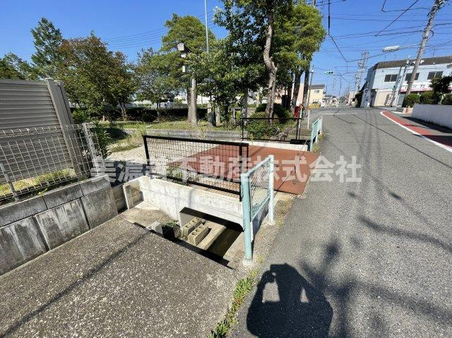 ６５５１２　瑞穂市只越土地の外観