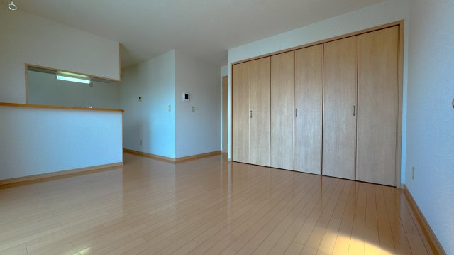 グリーンヒルズＥＡＳＴ　ＩＩの居間・リビング