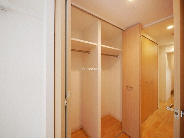 ユーレジデンス淀屋橋(旧:ジュネーゼグラン淀屋橋)の収納