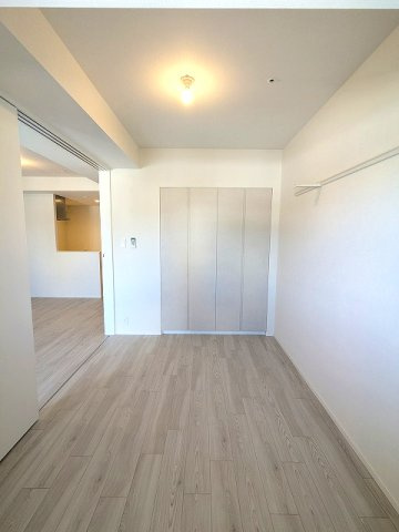 PROUD FLAT日本橋馬喰町の設備|5帖洋室、エアコン・クローゼット付