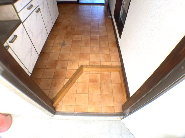 しずかハイツの玄関