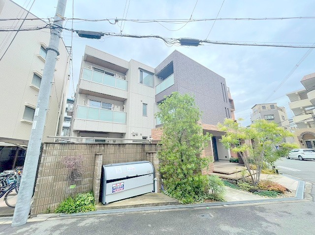 メゾンプレジールの外観