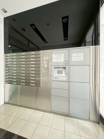 TOMODOAL北梅田のエントランス