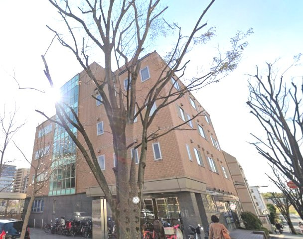 千里つくも医療ビルの外観