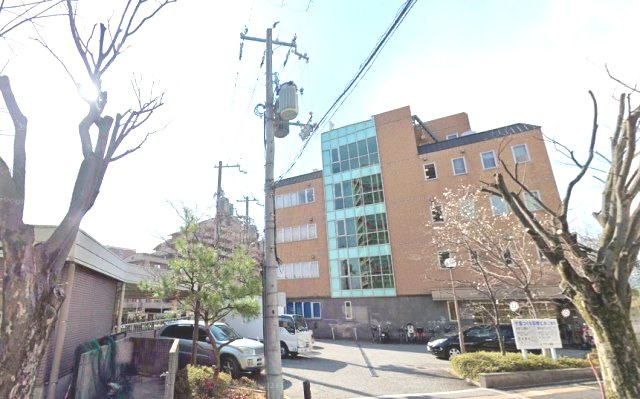 千里つくも医療ビルの外観