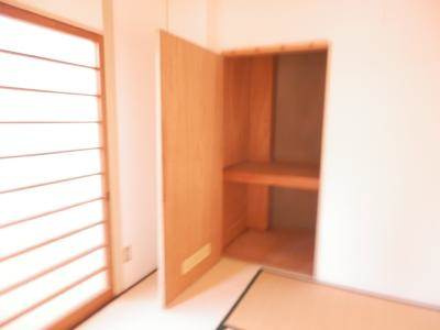 ウインズ綾小路の内装|和室と押入れ