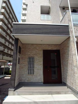 リブリ・空の外観