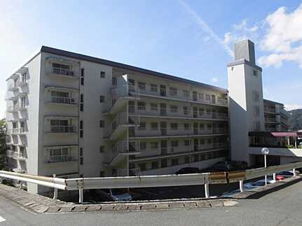 イトーピア己斐マンションの外観