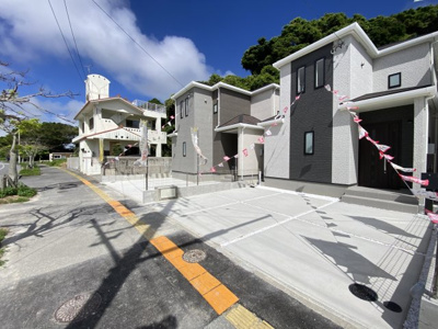 【外観】 | 糸満市真栄里Ⅳ（全4棟）C号棟 | C号棟　並列駐車3台可♪