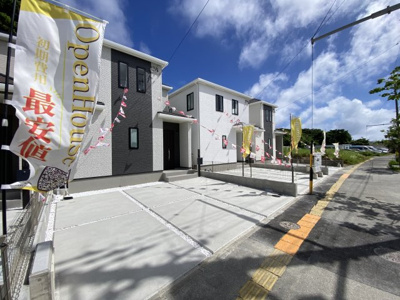 【外観】 | 糸満市真栄里Ⅳ（全4棟）C号棟 | C号棟　並列駐車3台可♪