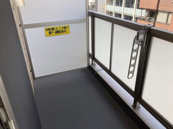 プランドール森下のバルコニー