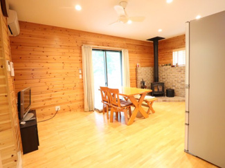 【居間・リビング】 | 岡崎市保久町字大束戸建