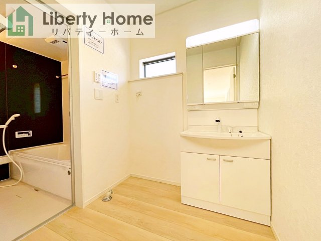 北茨城市中郷町粟野第1　新築戸建　2号棟の独立洗面台