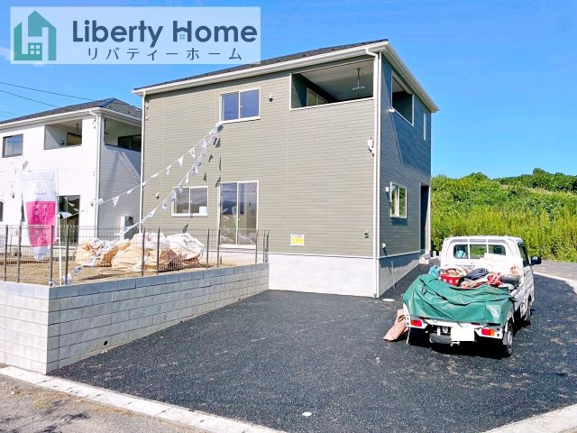 北茨城市中郷町粟野第1　新築戸建　2号棟の外観|ご予約をいただければ、『平日の空いた時間』『周辺物件まとめて見たい』『1件だけ見たい』ももちろん可能です♪
お気軽にお問合せください♪