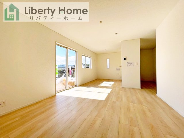 北茨城市中郷町粟野第1　新築戸建　2号棟の居間・リビング