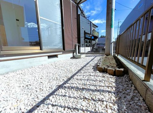 【庭】 | 【仲介手数料０円】海老名市杉久保南3丁目　中古一戸建て | 海老名市杉久保南3丁目　中古一戸建て