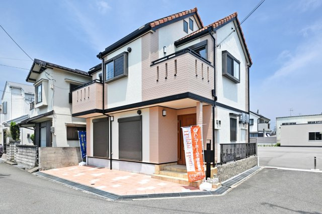 伊丹市北伊丹2丁目中古戸建│4LDK+駐車2台可の外観|JR福知山線「北伊丹」駅徒歩14分の立地×2025年5月室内リフォーム済で綺麗なお部屋に生まれ変わりました。即日内覧可能です。皆様からのご連絡を心よりお待ちしております。