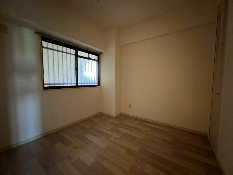 サンプラザ神楽の洋室