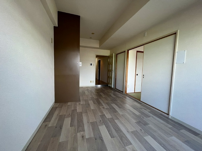 サンプラザ神楽の洋室