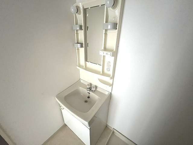 サンプラザ神楽の洗面所