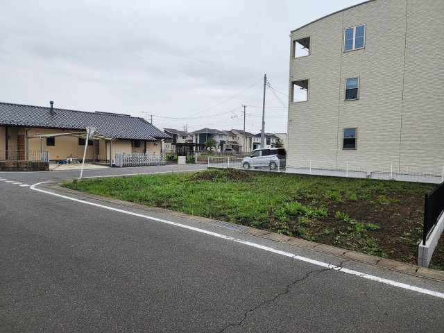 高崎市下之城町　売地の前面道路含む現地写真