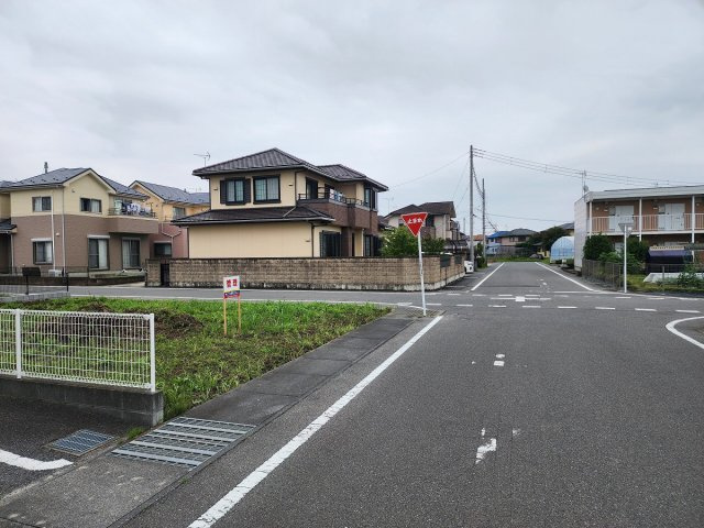 高崎市下之城町　売地の前面道路含む現地写真