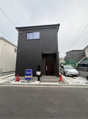 【外観】 | 【新築戸建】伏屋１丁目５期　２号棟 | 落ち着いた色の外観で、外壁汚れも、目立ちにくい♪
