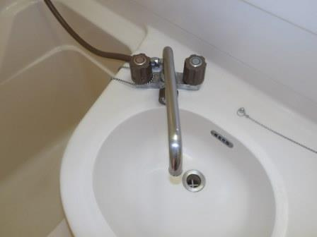 オリーブの洗面所