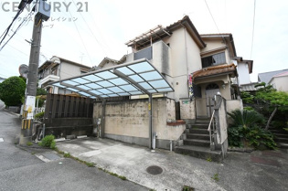 川西市錦松台中古戸建の外観