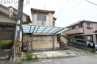 川西市錦松台中古戸建の外観