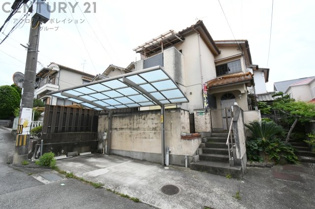 川西市錦松台中古戸建の外観