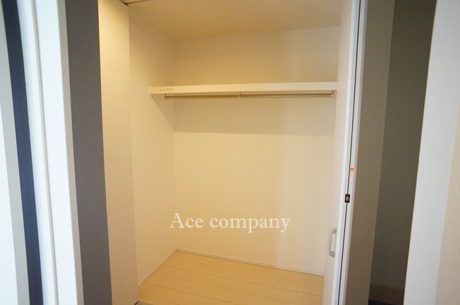 【収納】 | 東大阪市森河内西2丁目 | 玄関ホールにあるクローゼットです♪