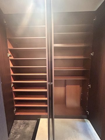 アプリーレ南堀江の収納