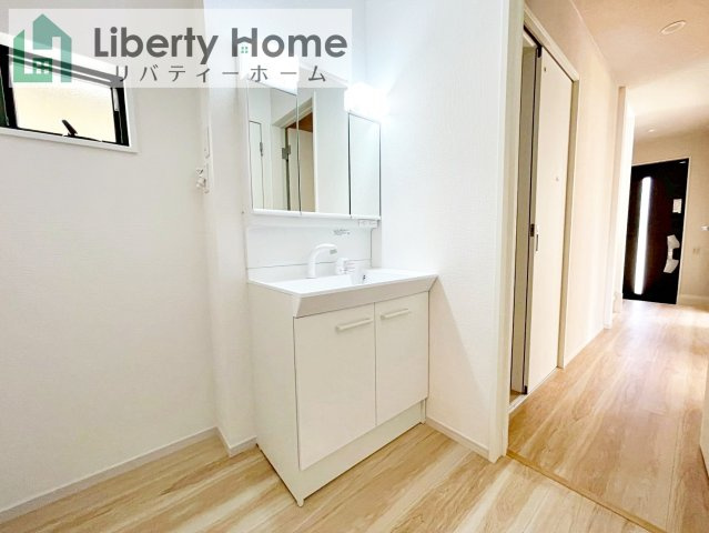 牛久市田宮町26期　新築戸建　１号棟の独立洗面台